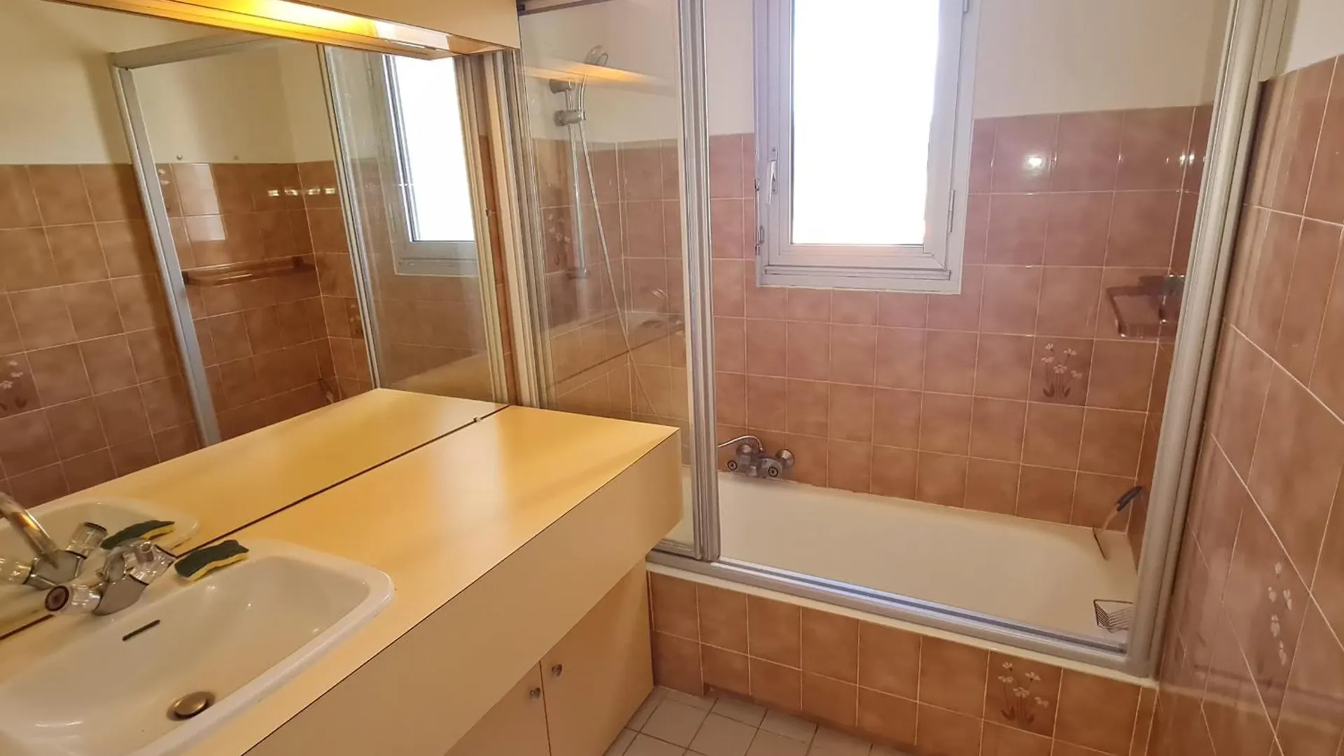 Appartement 2P Avec Parking, Proche Plage Et Commerces - Sainte-Maxime - Fr-1-780-46