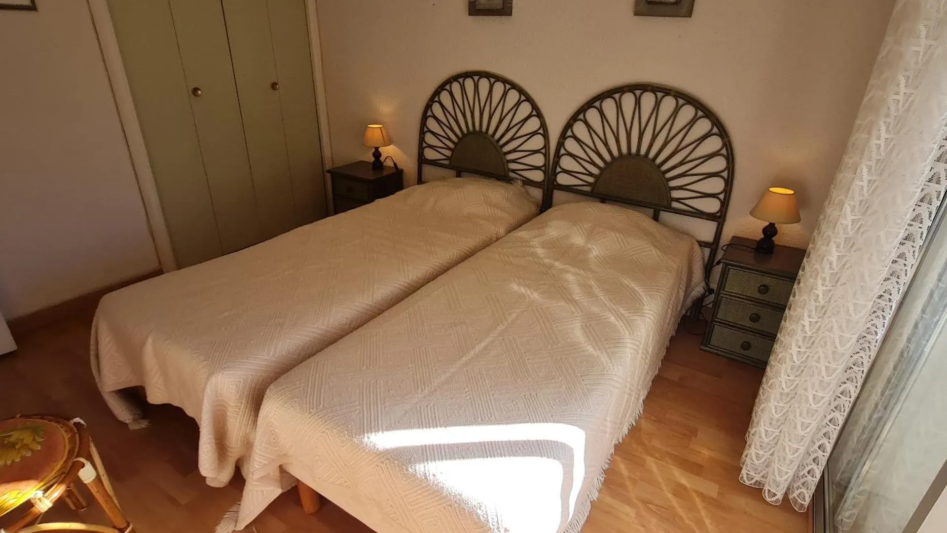 Appartement 2P Avec Parking, Proche Plage Et Commerces - Sainte-Maxime - Fr-1-780-46 Apartment